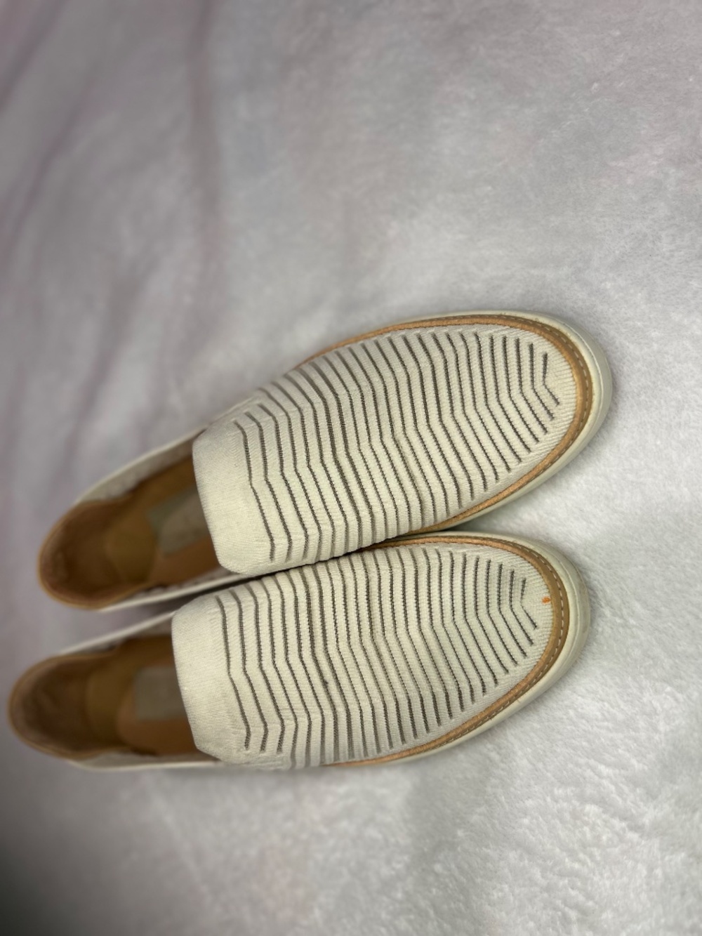 UGG Women's Sheer Knit Sammy Breeze Slip On Sneakers US 11Cozy Casual Streetwear
